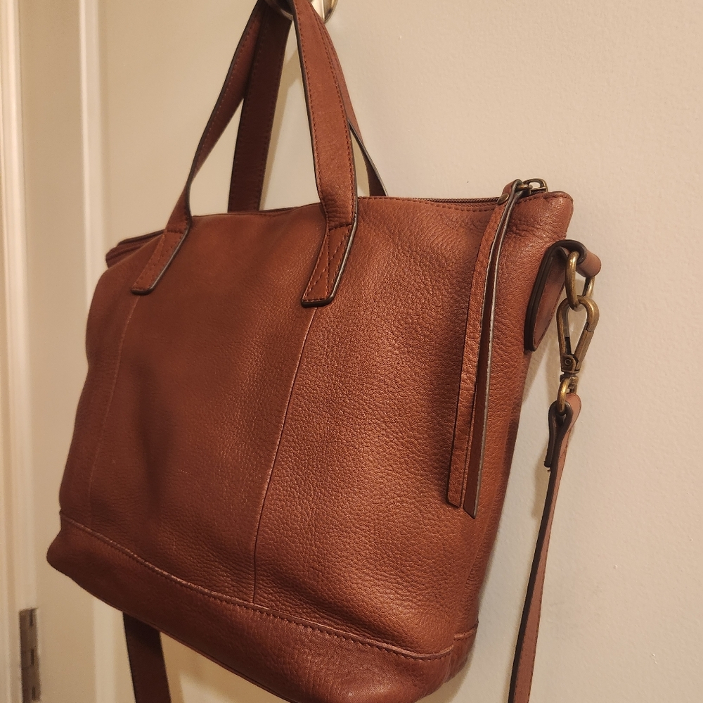 Bass Cognac Brown Leather Crossbody Bag - Picture 8 of 9